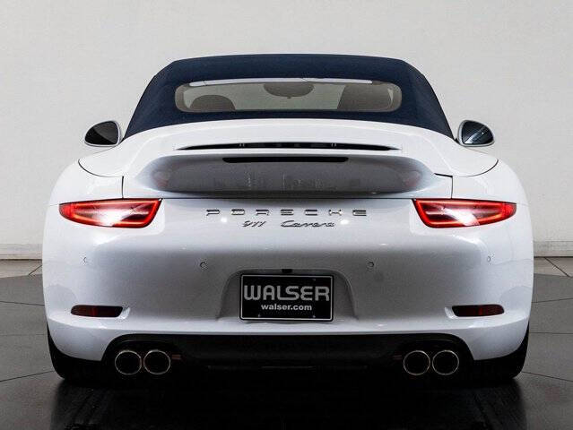 2015 Porsche 911 Carrera