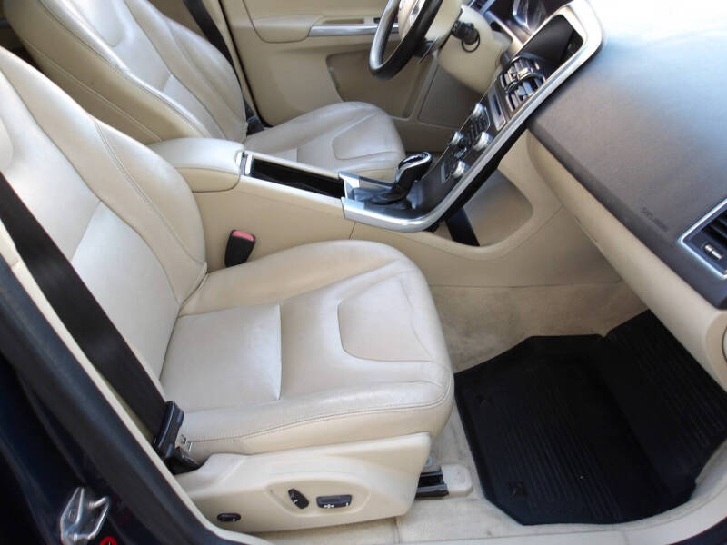 2015 Volvo XC60 T6