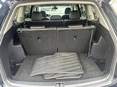 2024 Volkswagen Atlas Peak Edition SE 4Motion