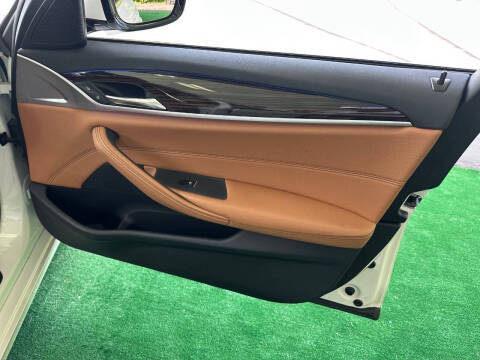 2018 BMW 5 Series 530i