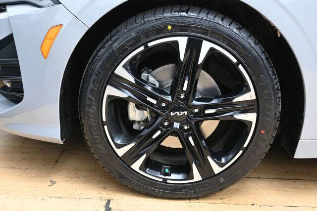 2023 Kia K5