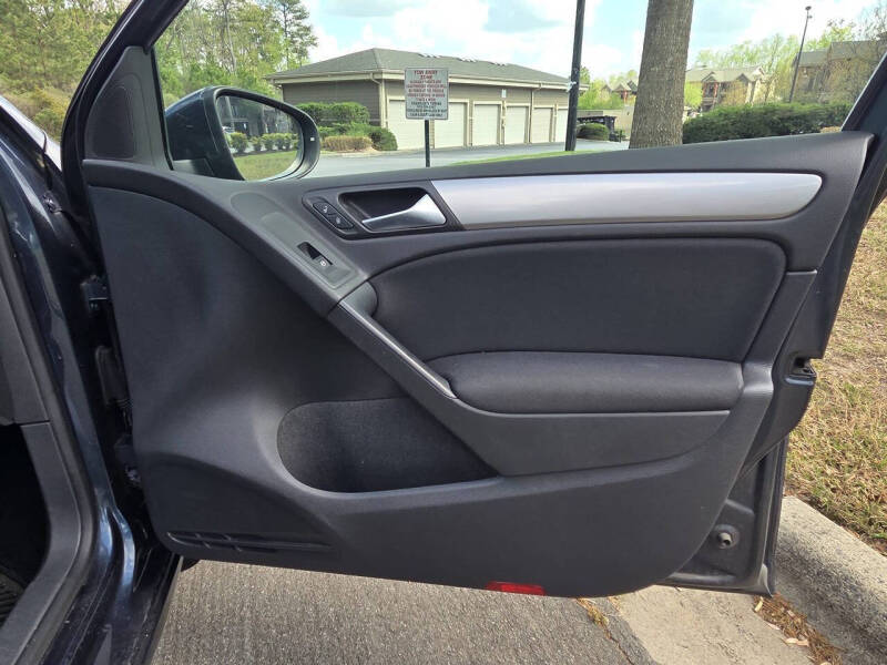 2011 Volkswagen Golf 2.5L PZEV