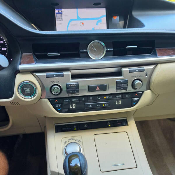 2013 Lexus ES 350