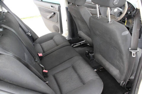 2004 Volkswagen Golf GL