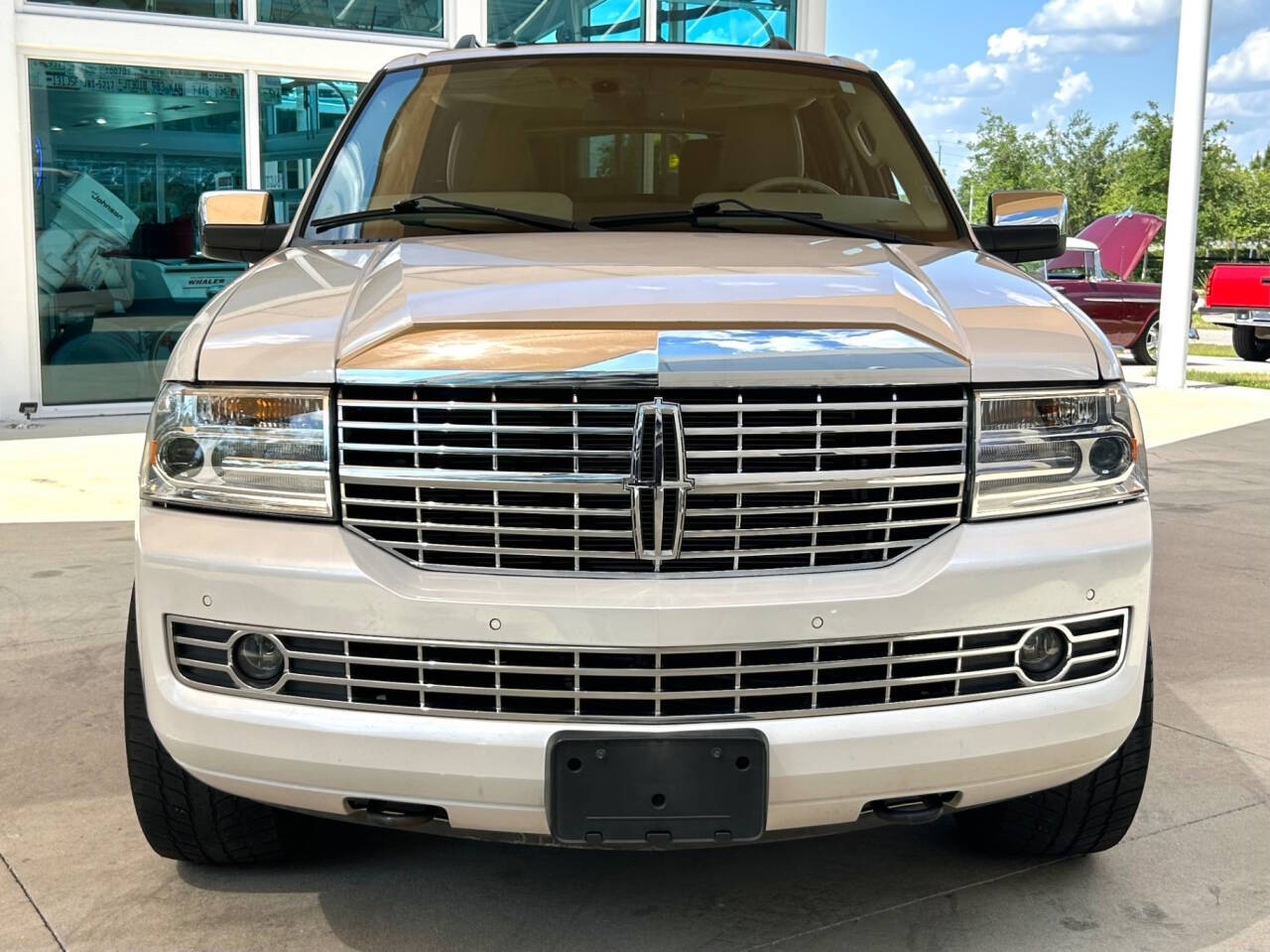 2014 Lincoln Navigator 2