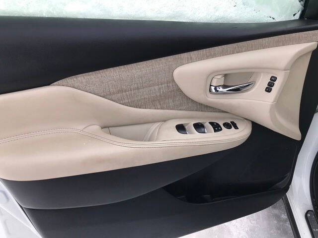 2023 Nissan Murano SL