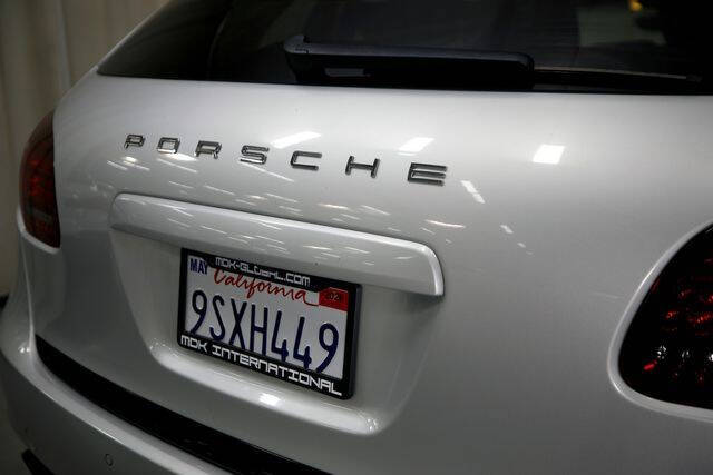 2014 Porsche Cayenne GTS