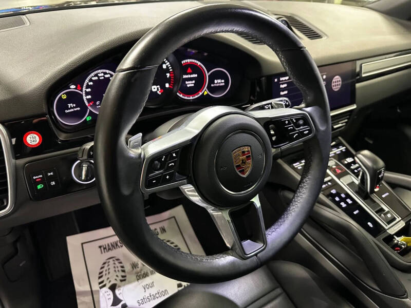 2023 Porsche Cayenne