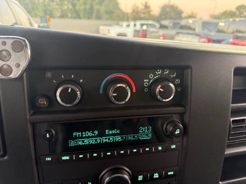 2023 Chevrolet Express LS 3500