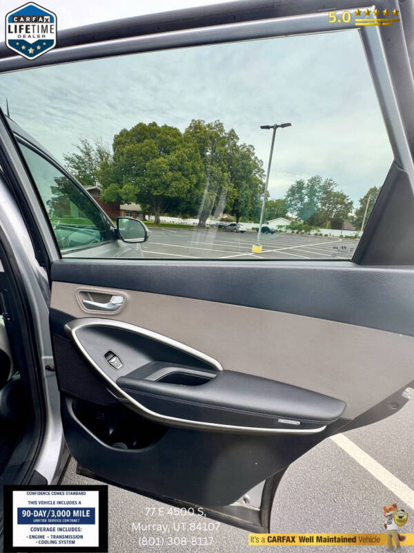 2017 Hyundai Santa Fe SE