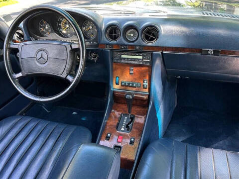 1986 Mercedes-Benz 560-Class 560 SL