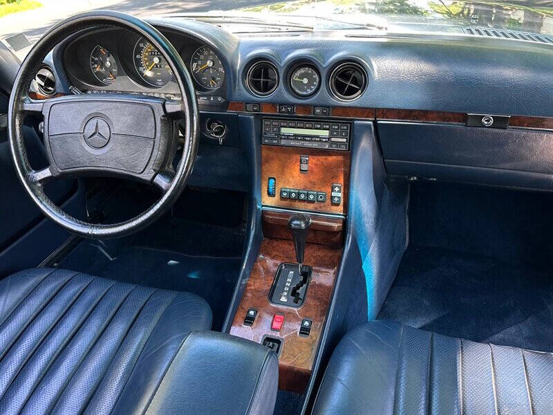 1986 Mercedes-Benz 560-Class 560 SL