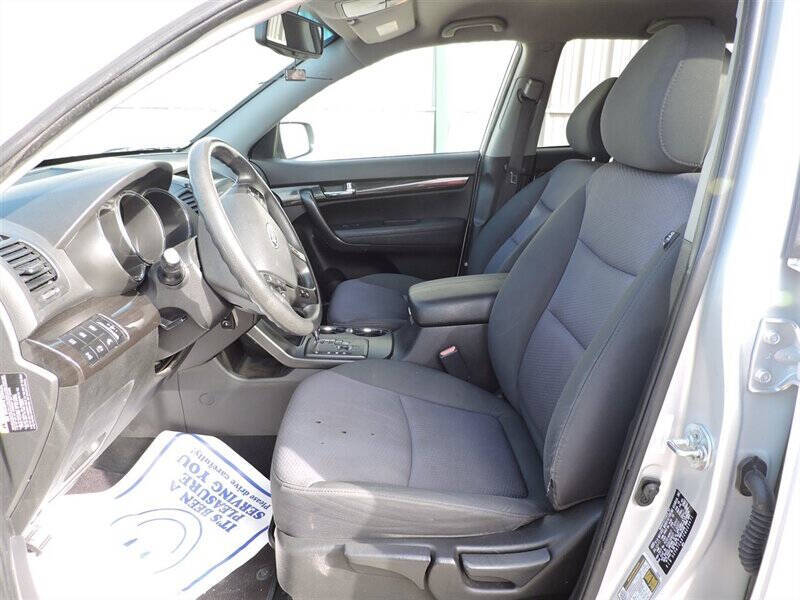 2012 Kia Sorento LX