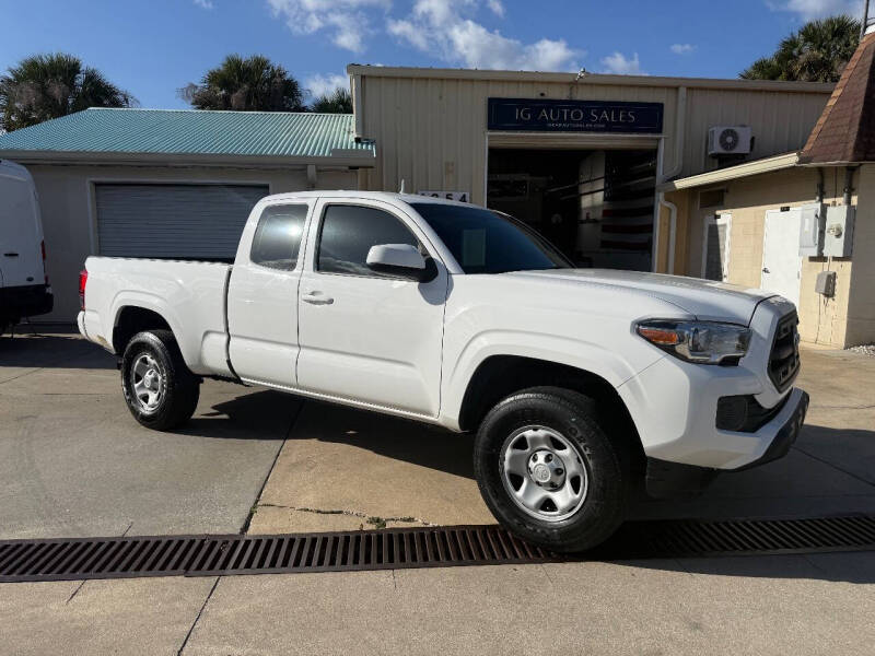 2017 Toyota Tacoma SR