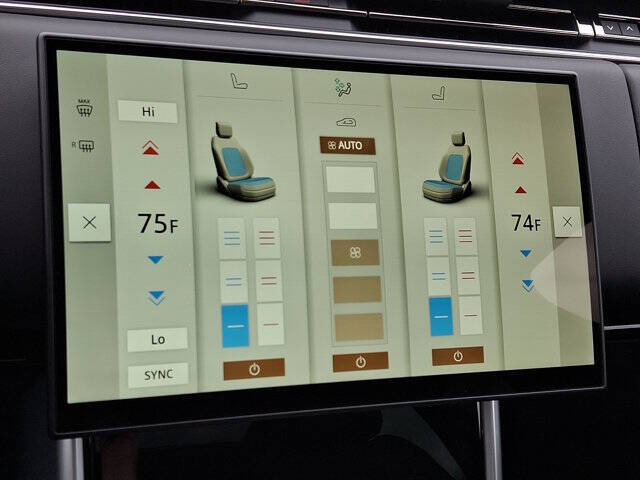 2025 Land Rover Range Rover P550e SE