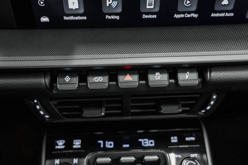 2025 Porsche 911 Carrera