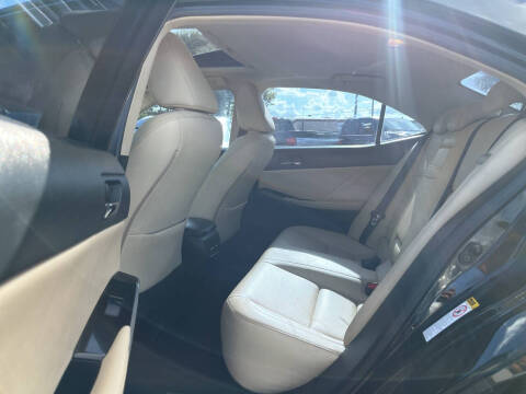 2016 Lexus IS 200t