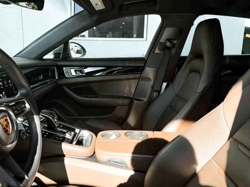 2022 Porsche Panamera 4S E-Hybrid