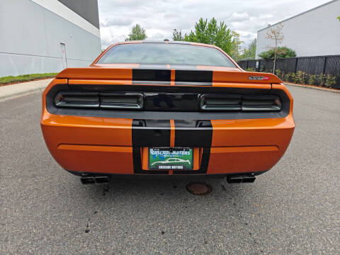 2011 Dodge Challenger SRT8 392