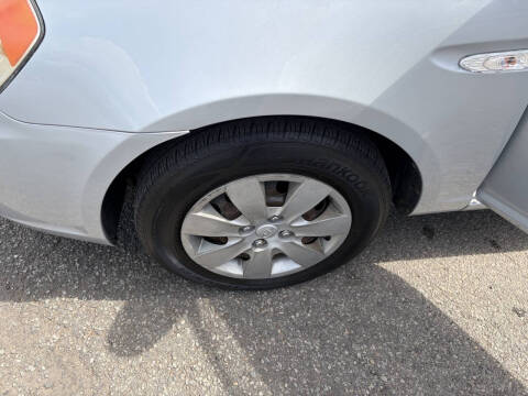 2010 Hyundai Accent GS