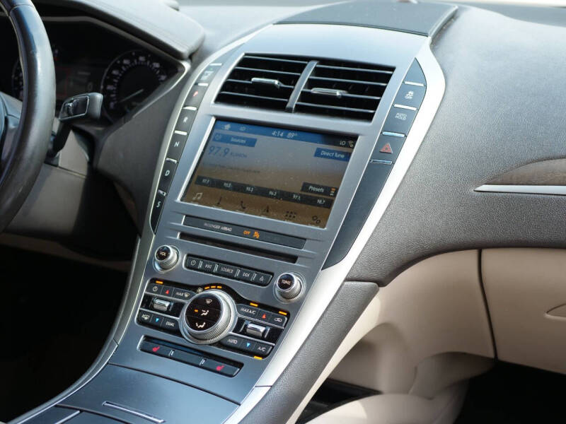 2017 Lincoln MKZ Select