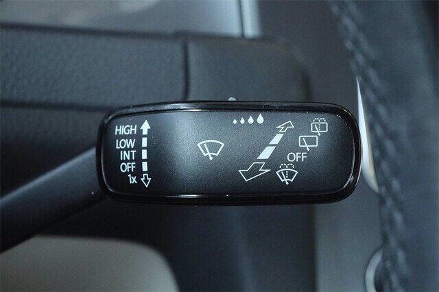 2015 Volkswagen e-Golf SEL Premium