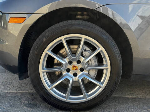 2015 Porsche Macan S