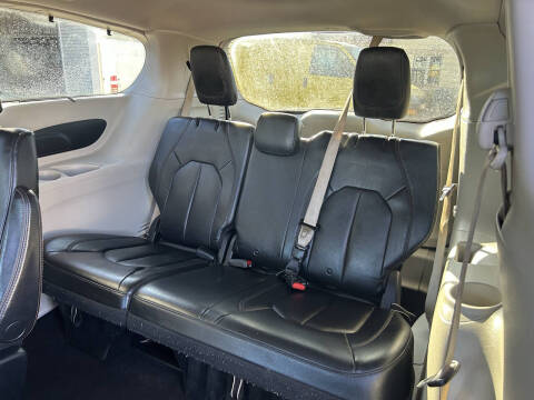 2020 Chrysler Pacifica Touring L