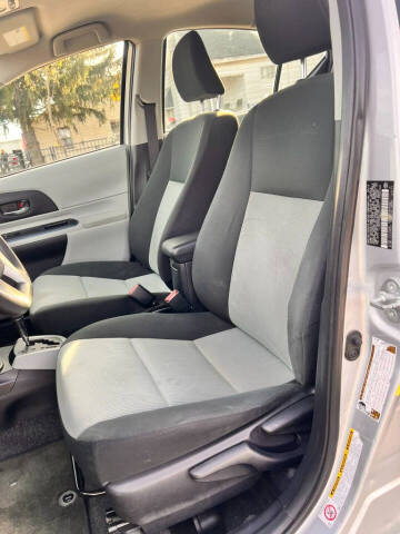 2012 Toyota Prius c Two