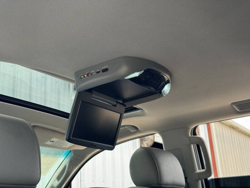 2016 Toyota Sequoia SR5