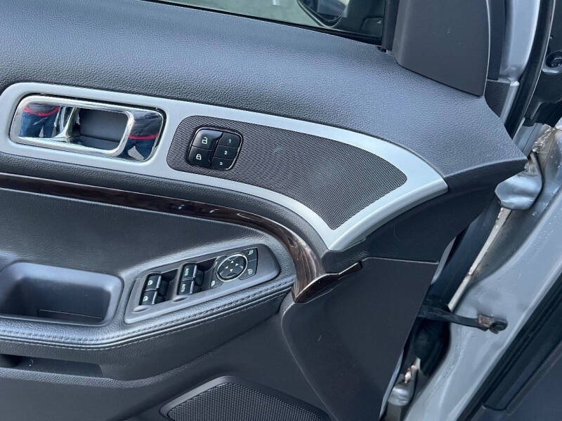 2012 Ford Explorer Limited