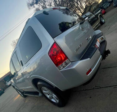 2013 Nissan Armada SV