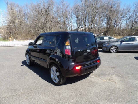 2011 Kia Soul +