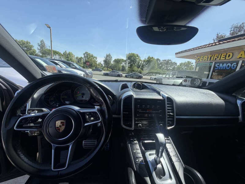 2017 Porsche Cayenne S E-Hybrid