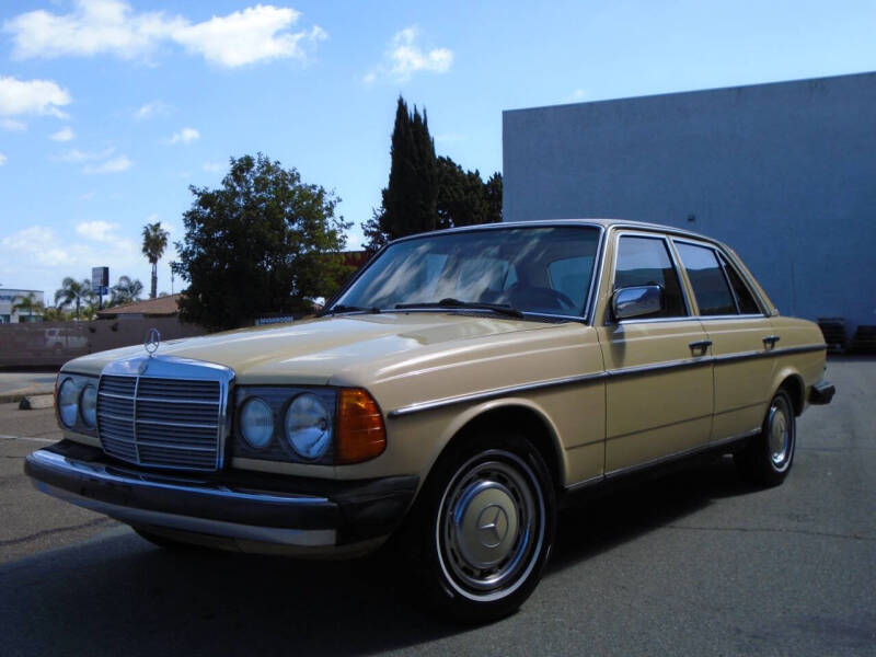 1979 Mercedes-Benz 240-Class