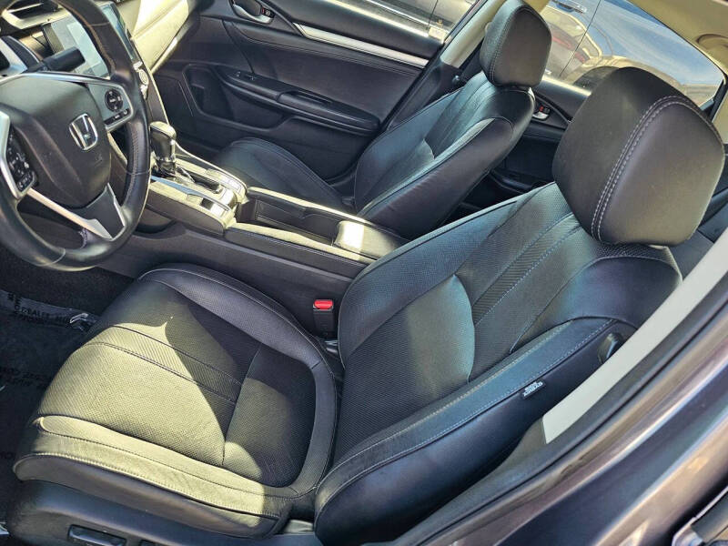 2017 Honda Civic Touring