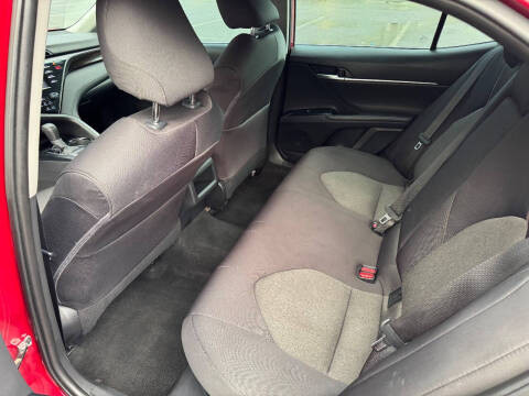 2020 Toyota Camry Hybrid LE