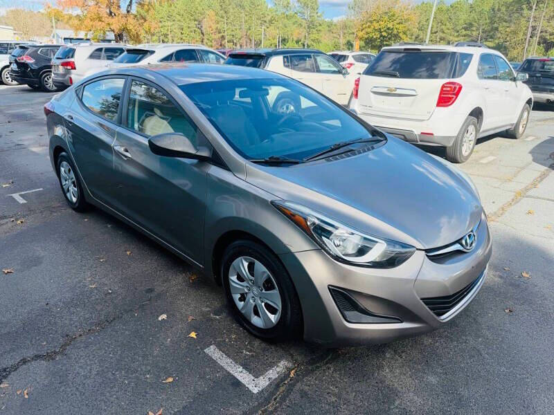 2016 Hyundai Elantra SE