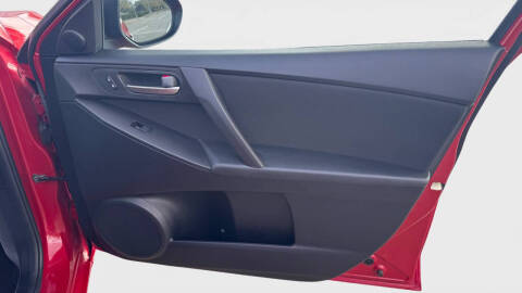 2013 Mazda MAZDA3 i Touring