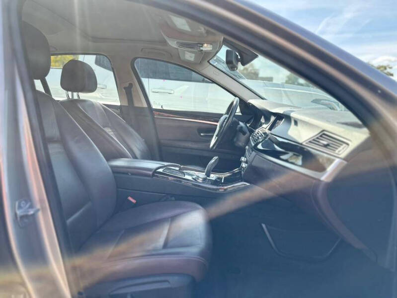 2015 BMW 5 Series 528i xDrive