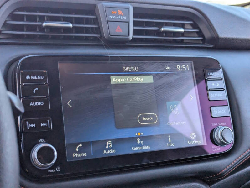 2025 Nissan Versa SR