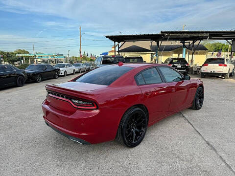 2016 Dodge Charger SXT