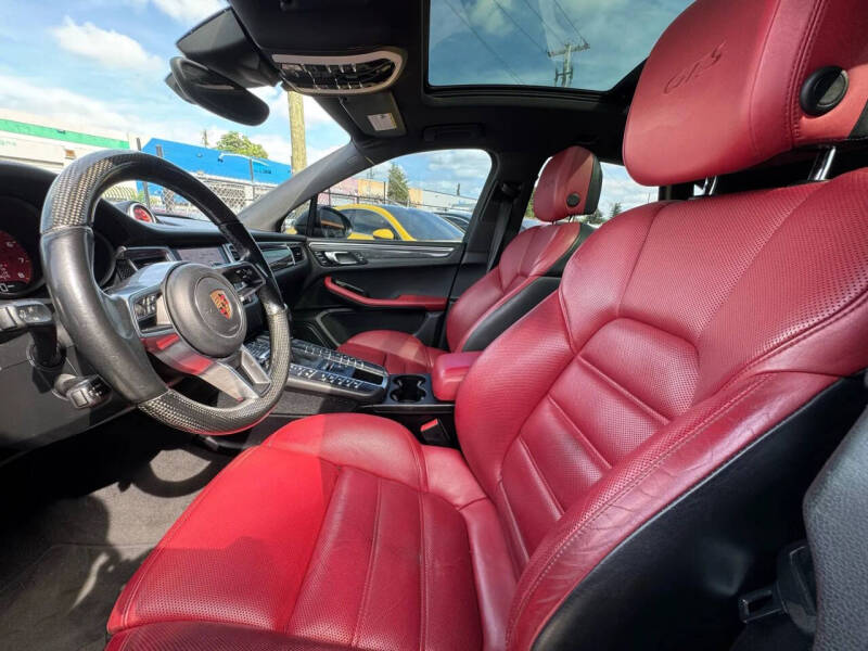 2017 Porsche Macan GTS