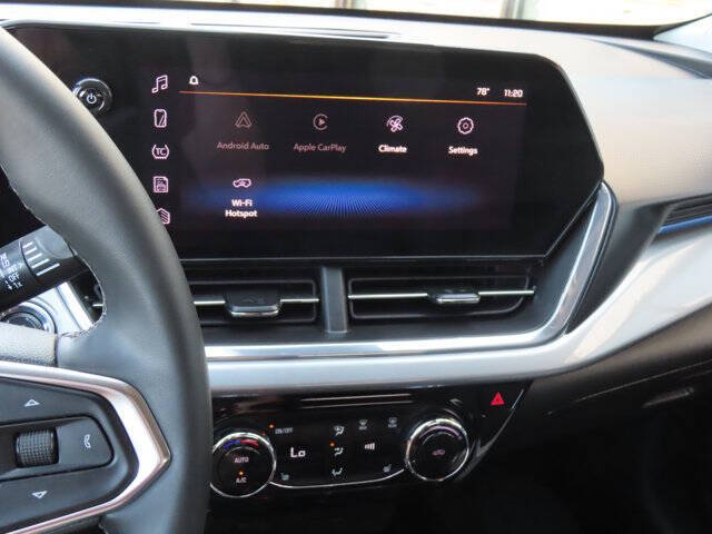 2024 Chevrolet Trax LT