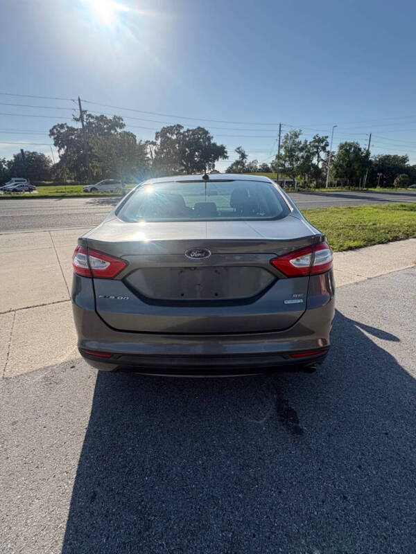 2014 Ford Fusion SE