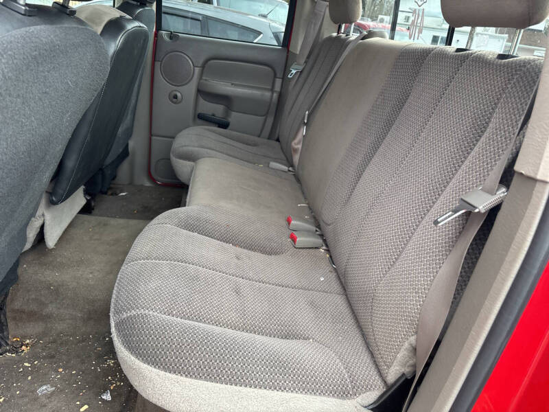 2004 Dodge Ram 1500 SLT