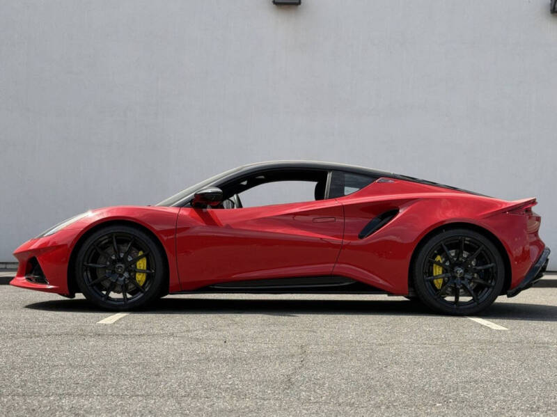 2025 Lotus Emira V6 Base