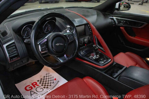 2018 Jaguar F-TYPE R-Dynamic