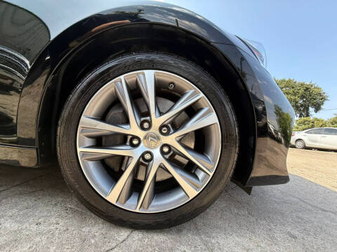 2018 Lexus IS 300