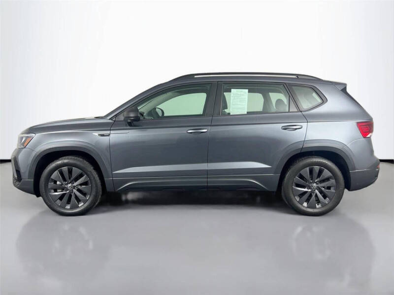 2022 Volkswagen Taos S 4Motion